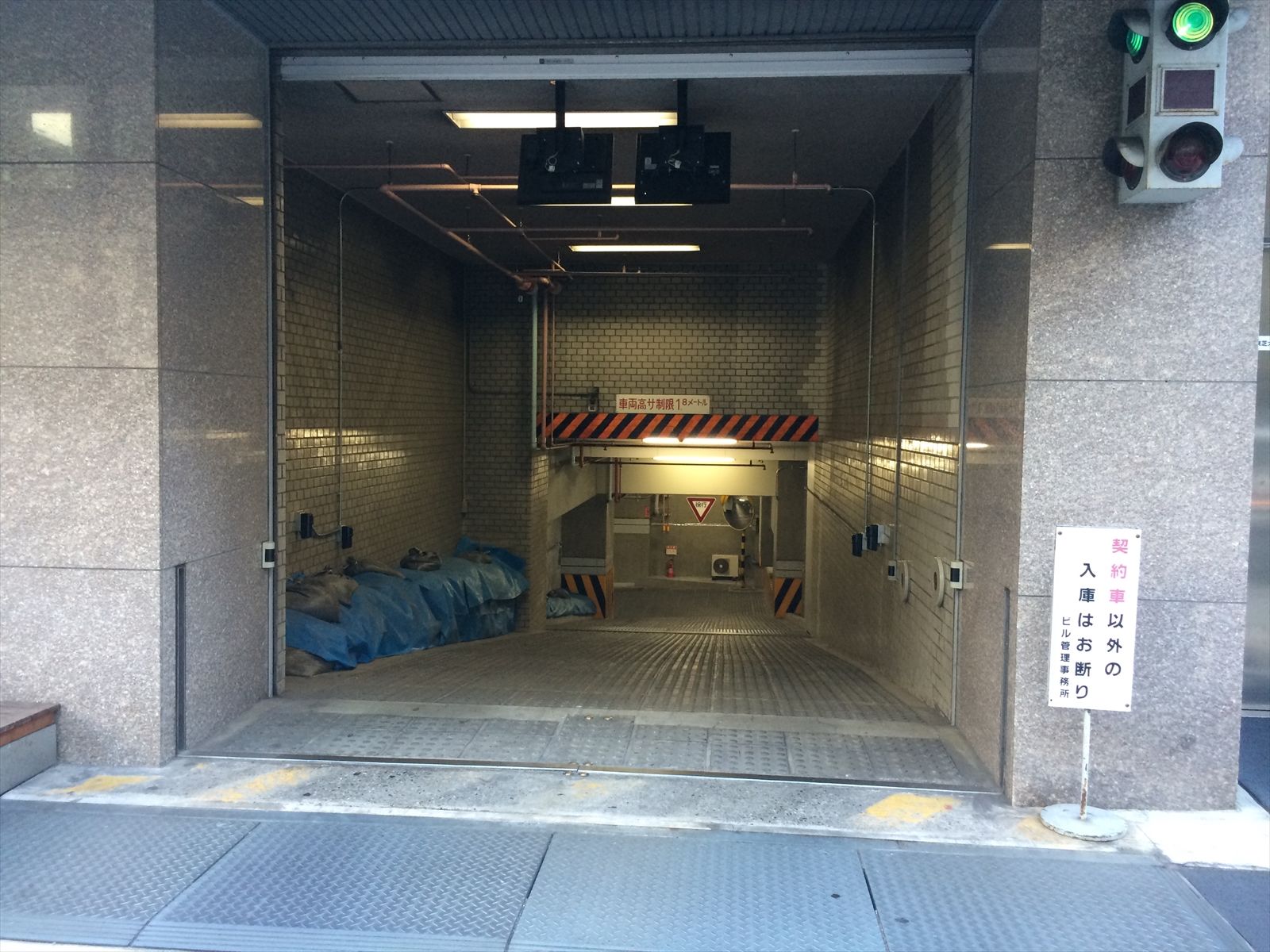 機械式駐車場