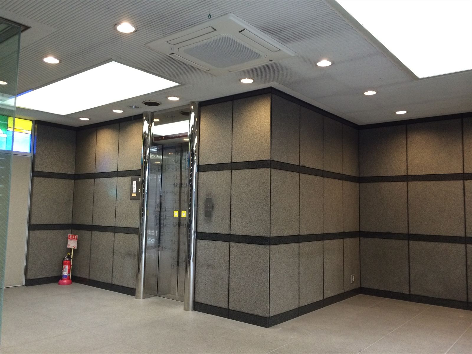 エレベーターホール