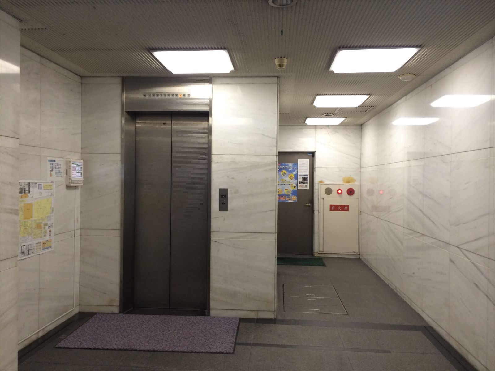 エレベーターホール