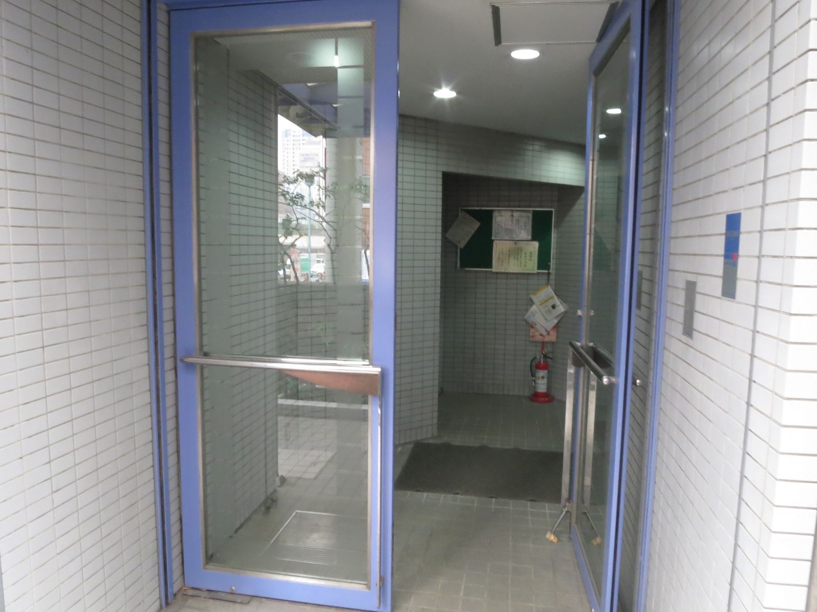 建物出入口