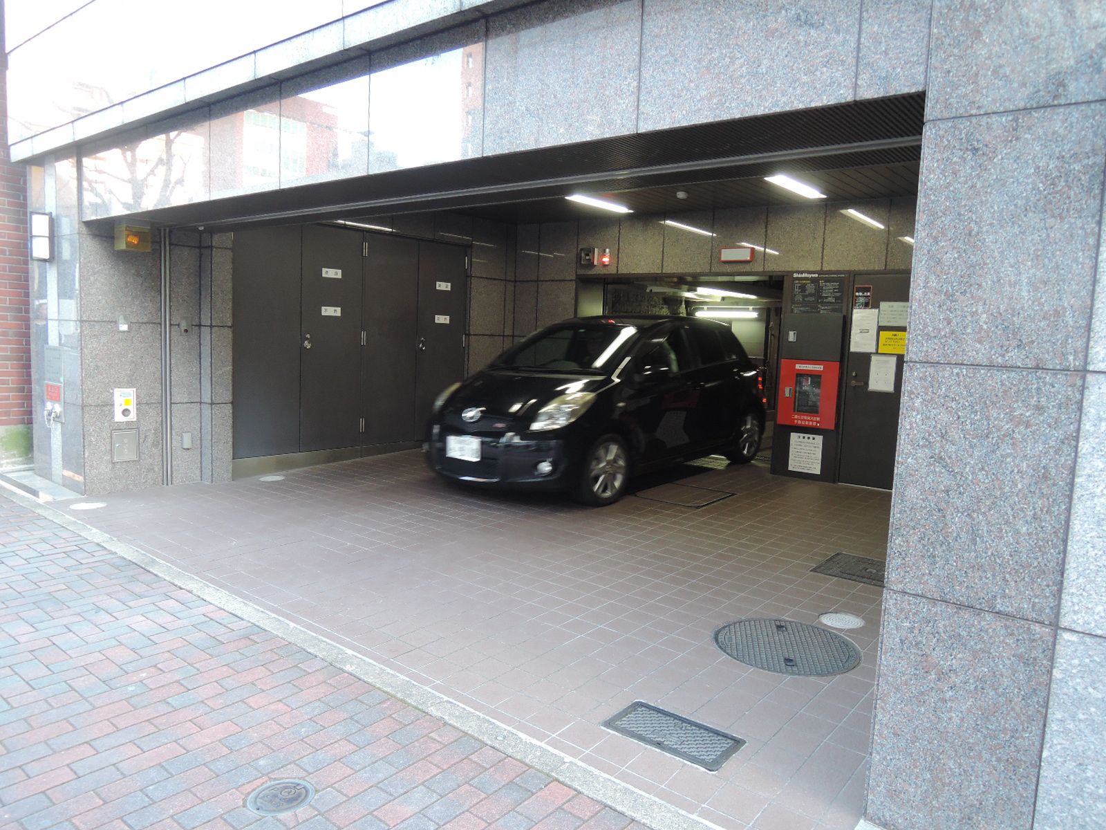 駐車場入口