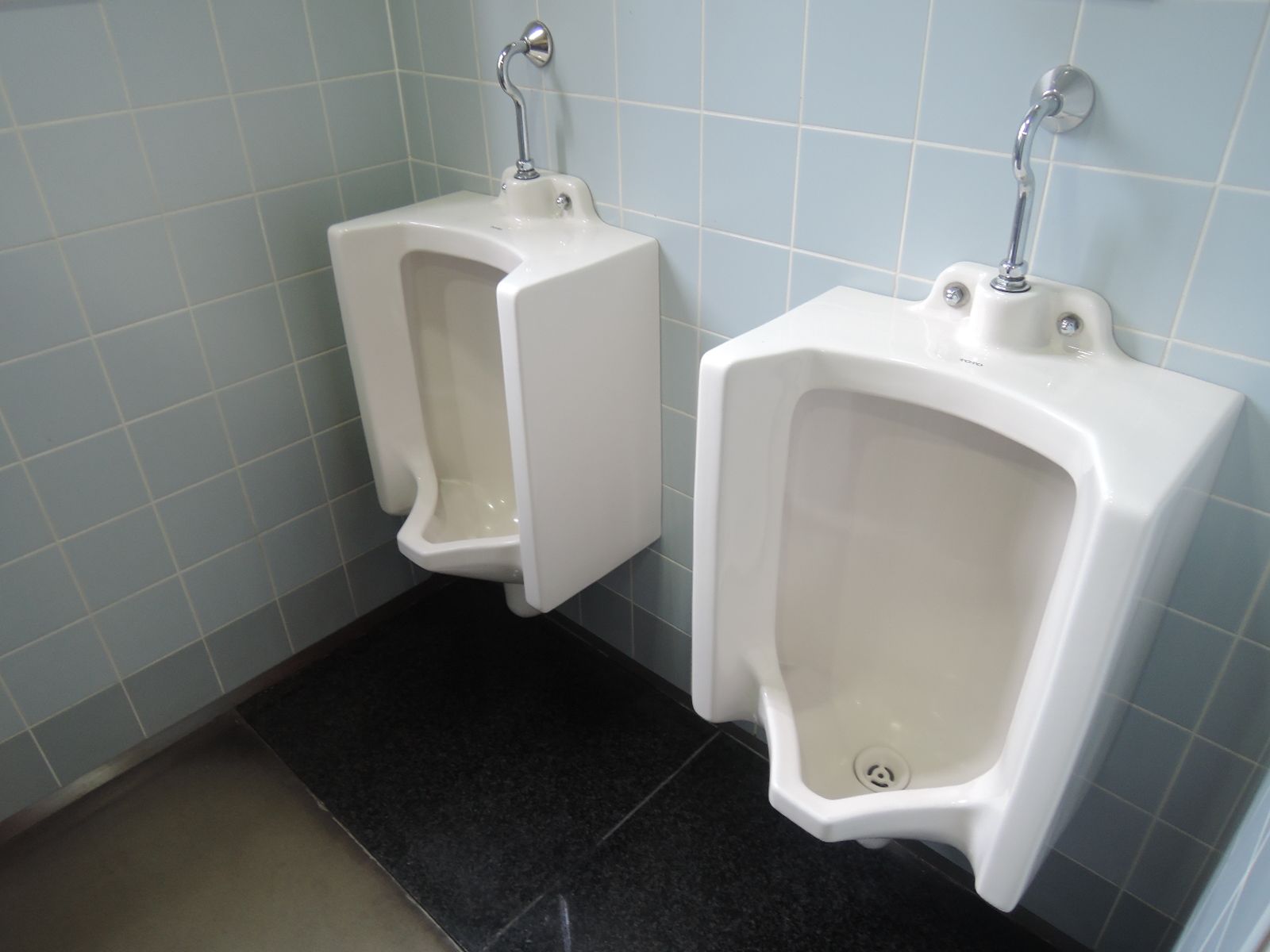 男性用トイレ