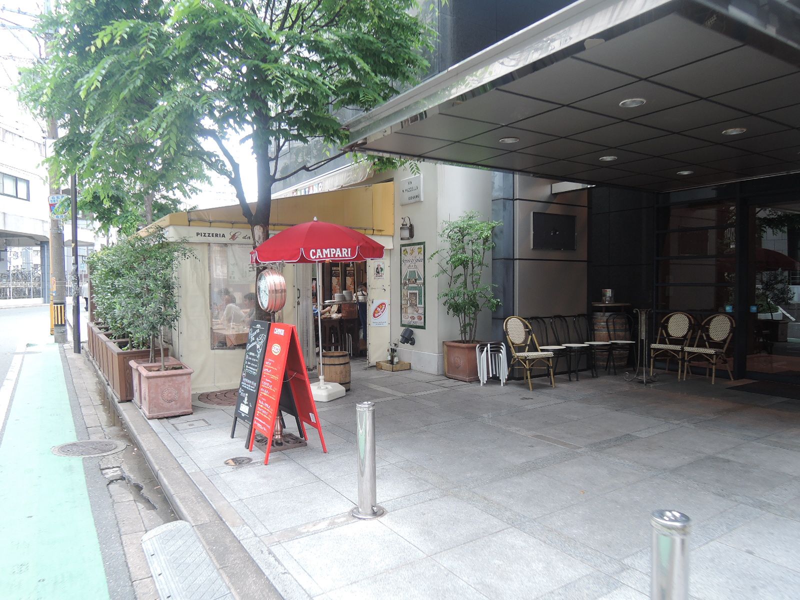 1階の飲食店