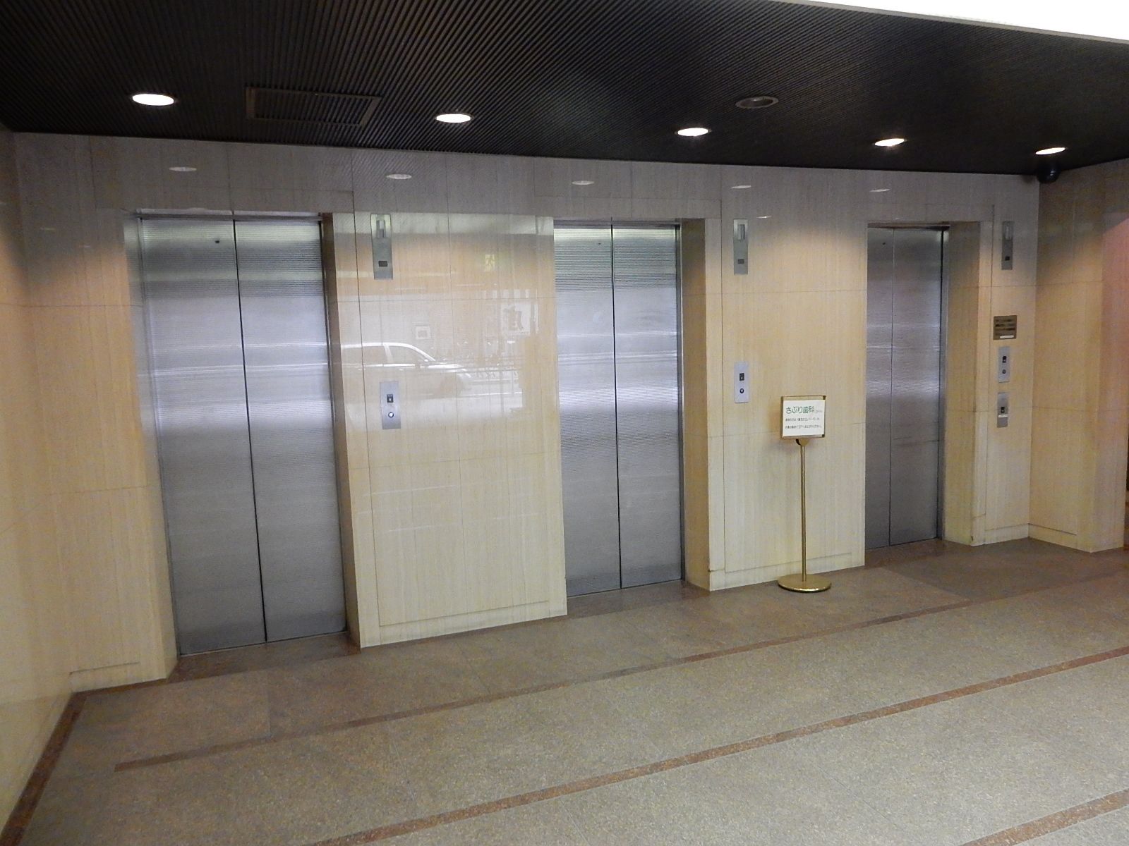 エレベーターホール