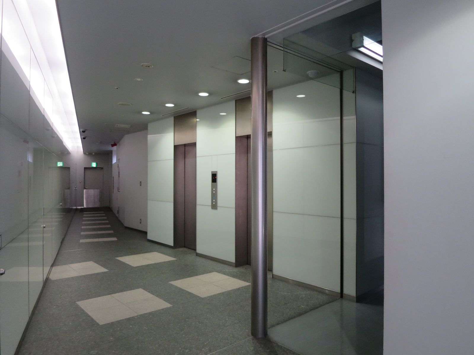 エレベーターホール