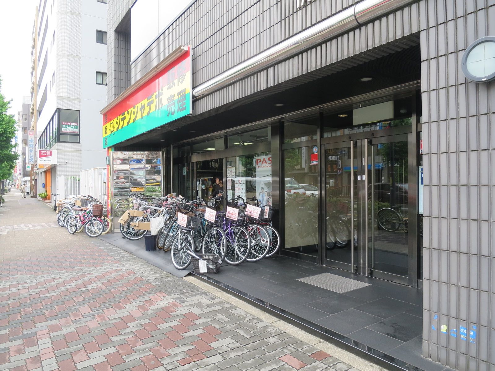 1階テナント