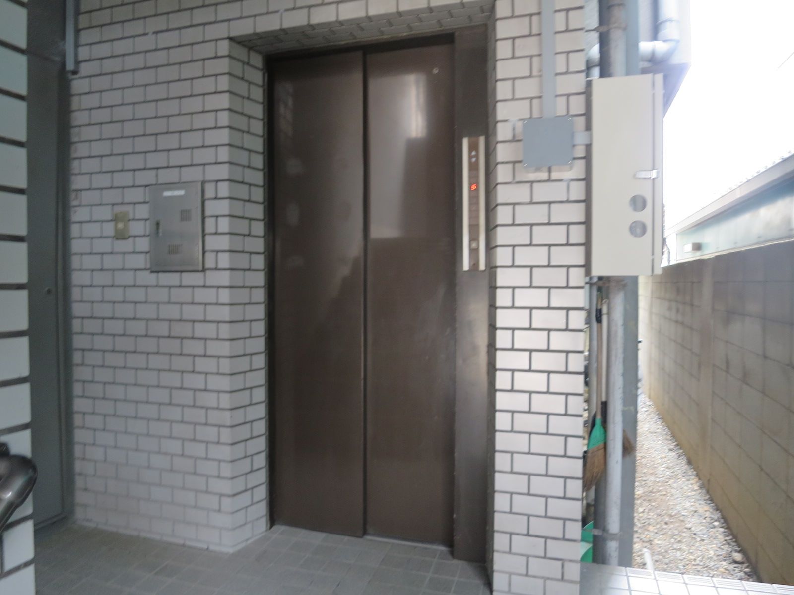エレベーター