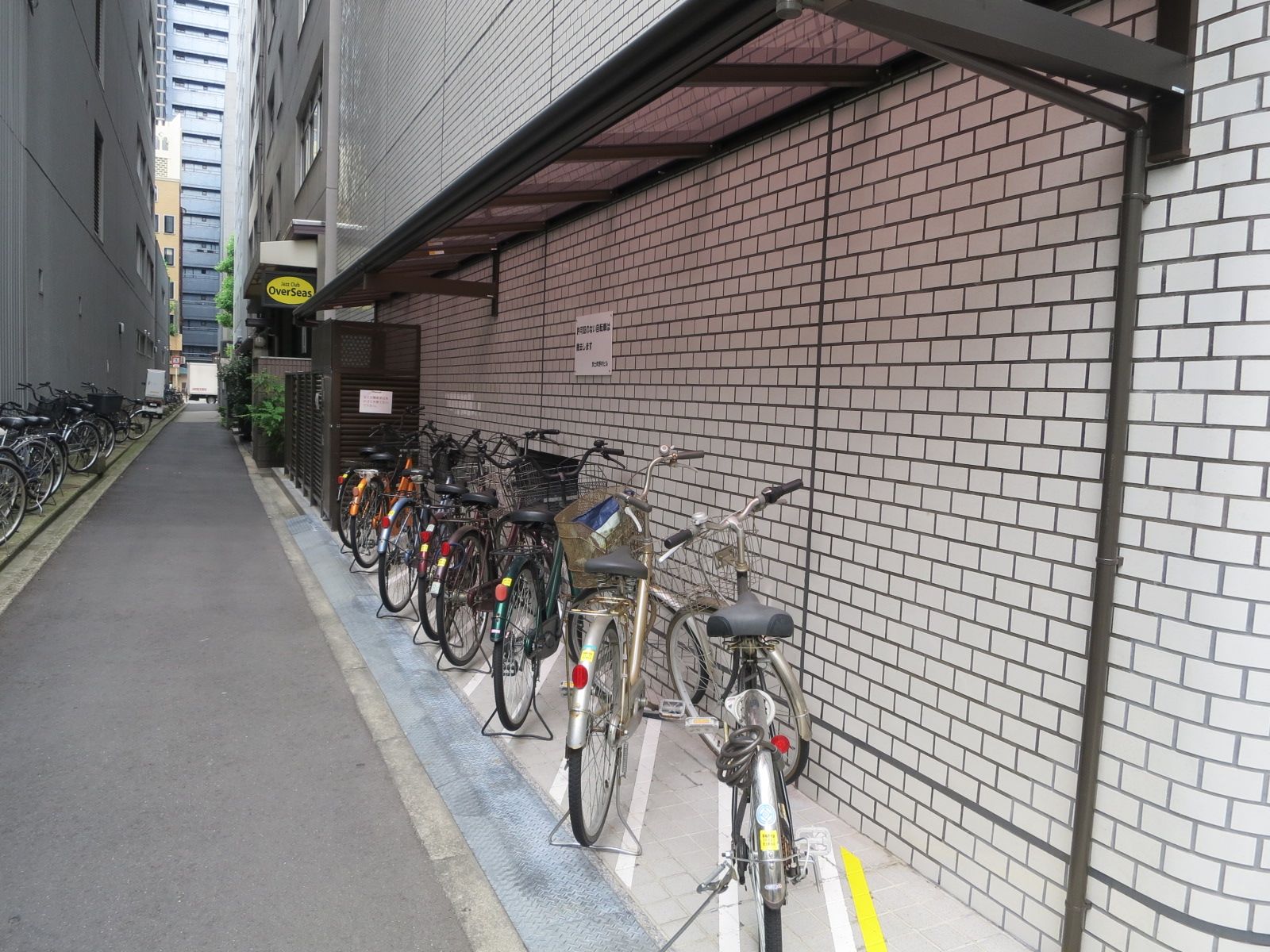 駐輪場