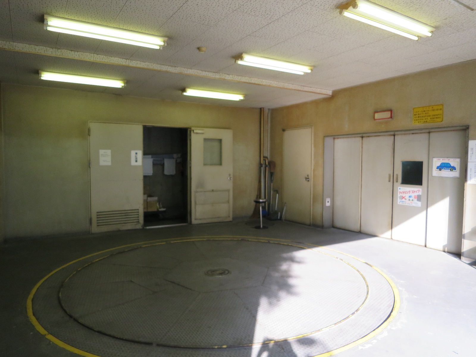 駐車場