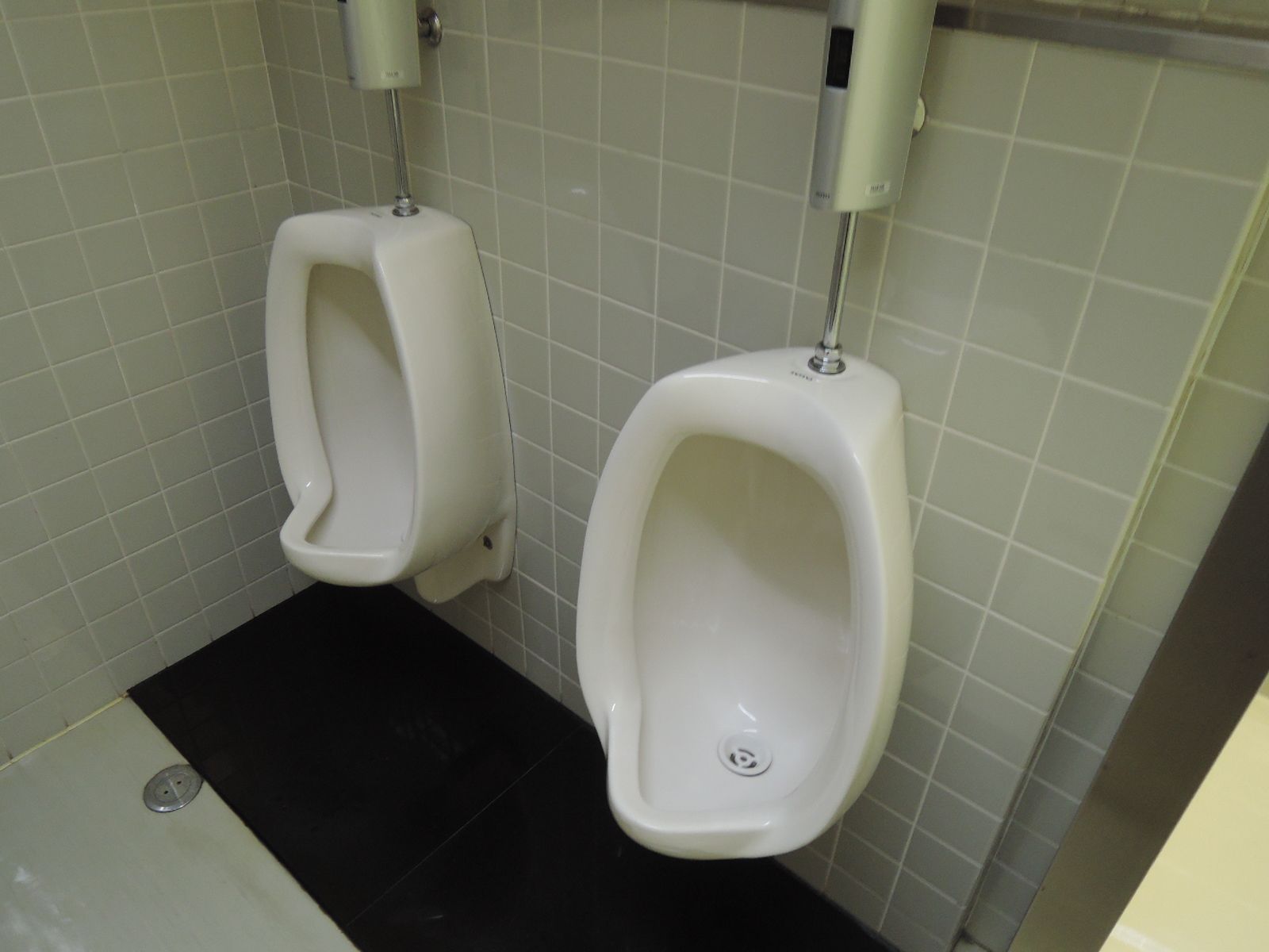 男性用トイレ