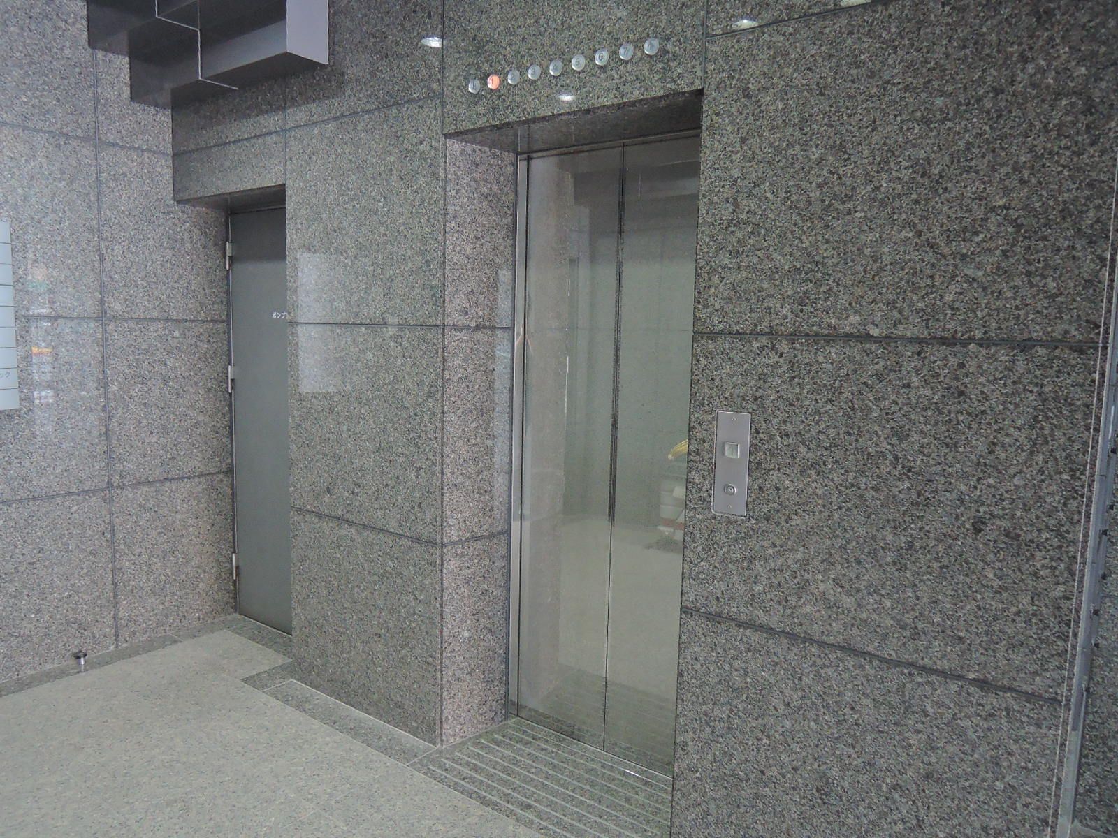 エレベーター(1基)