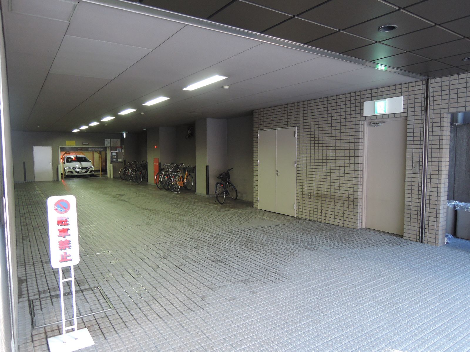 駐車場有り