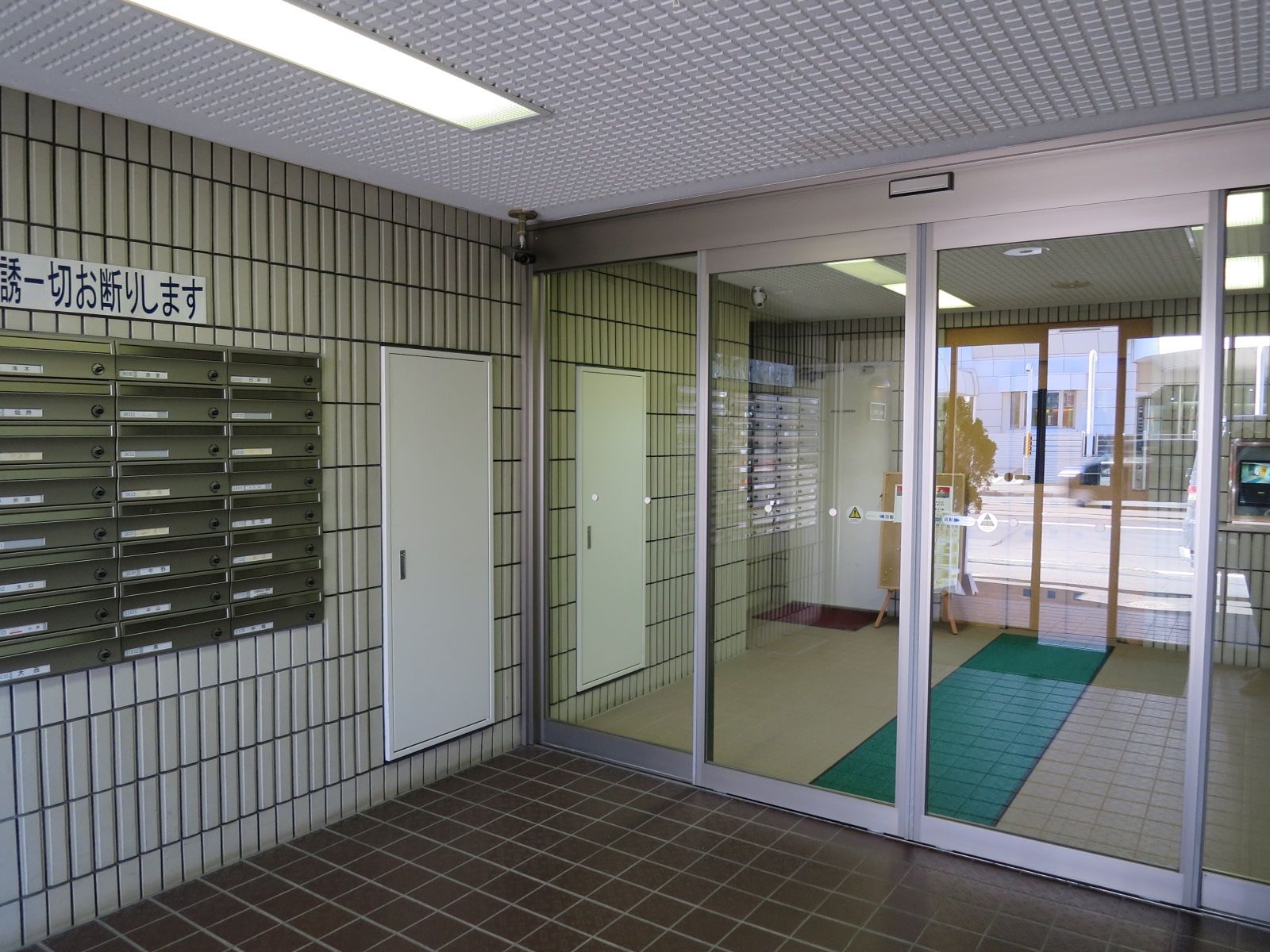 エントランスホール