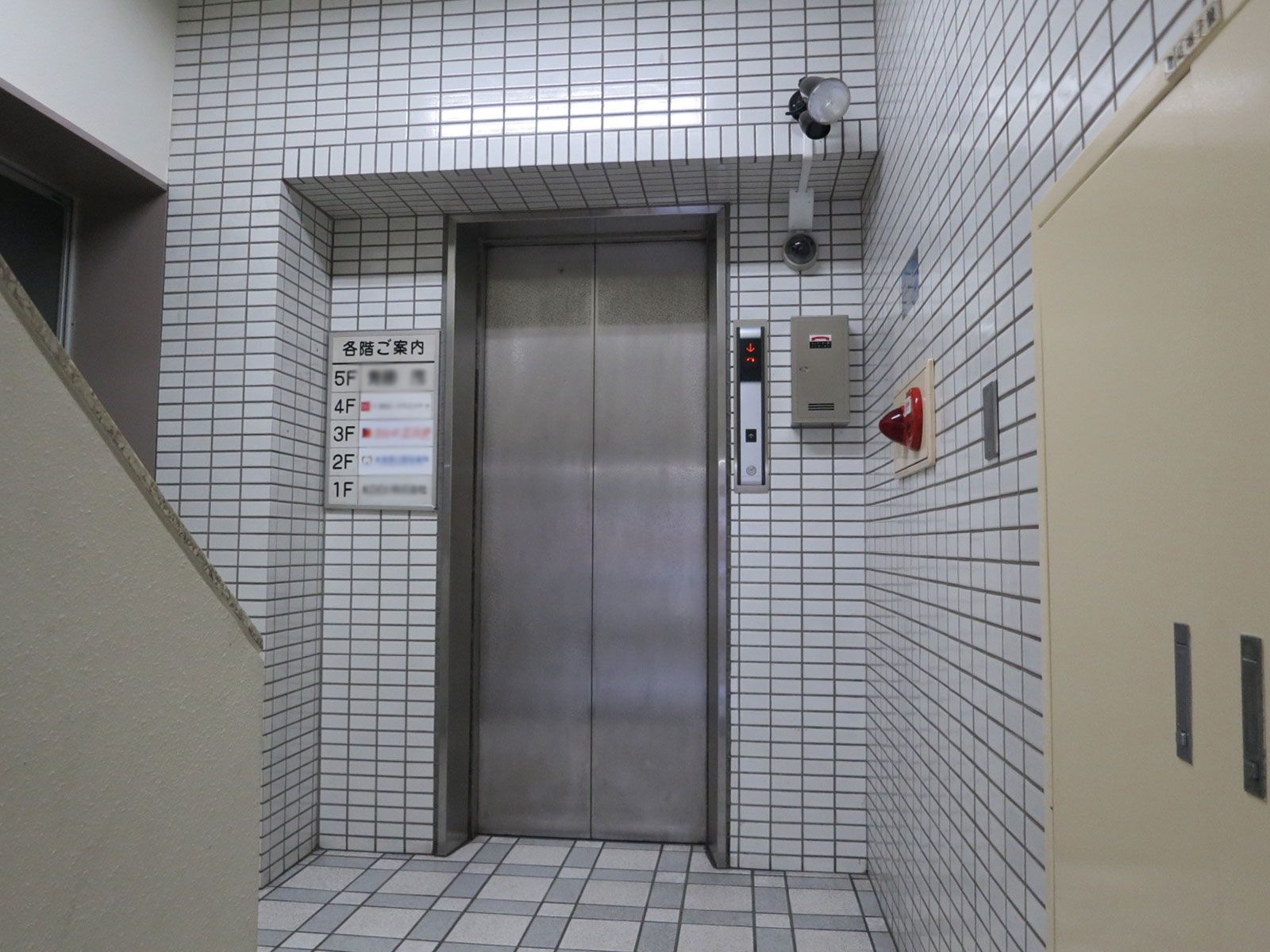 エレベーター(1基)