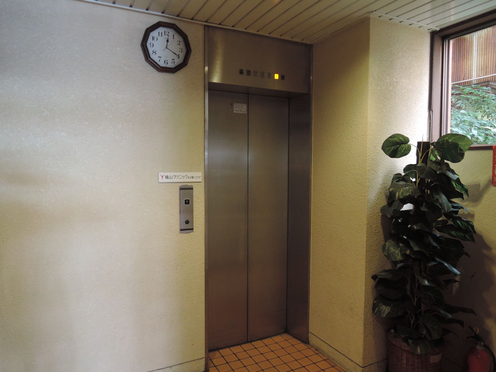 エレベーター