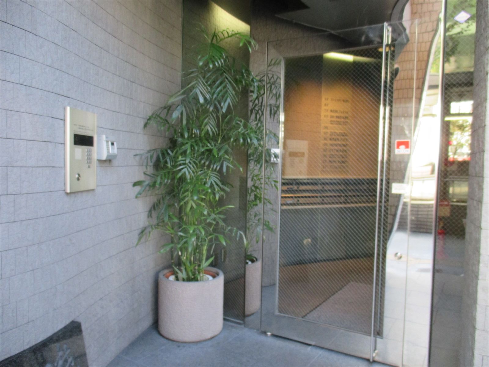 エントランス