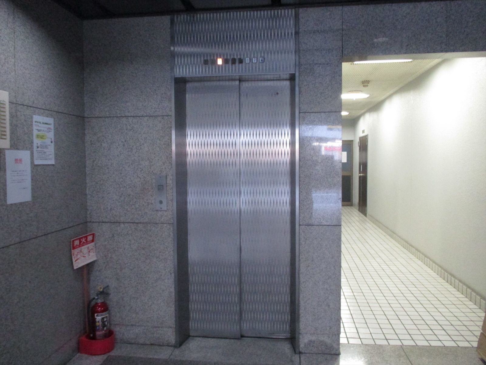 エレベーター