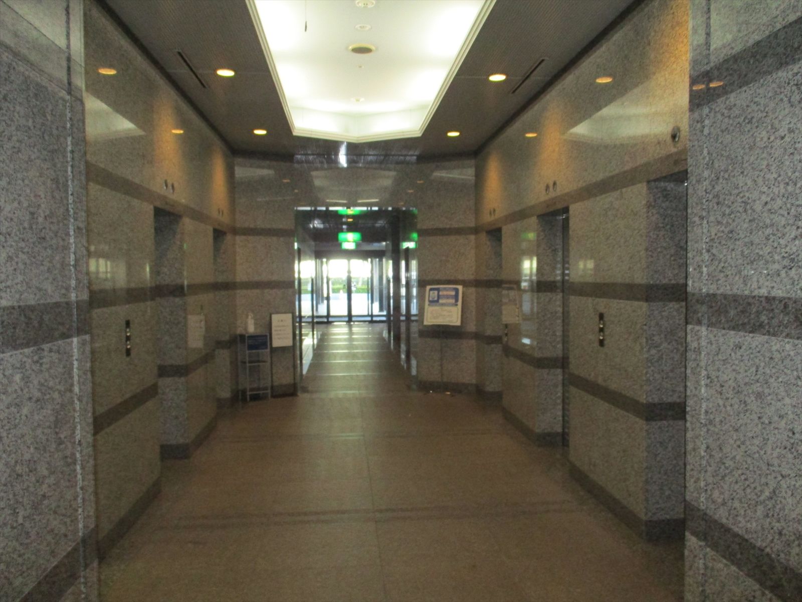 エレベーターホール