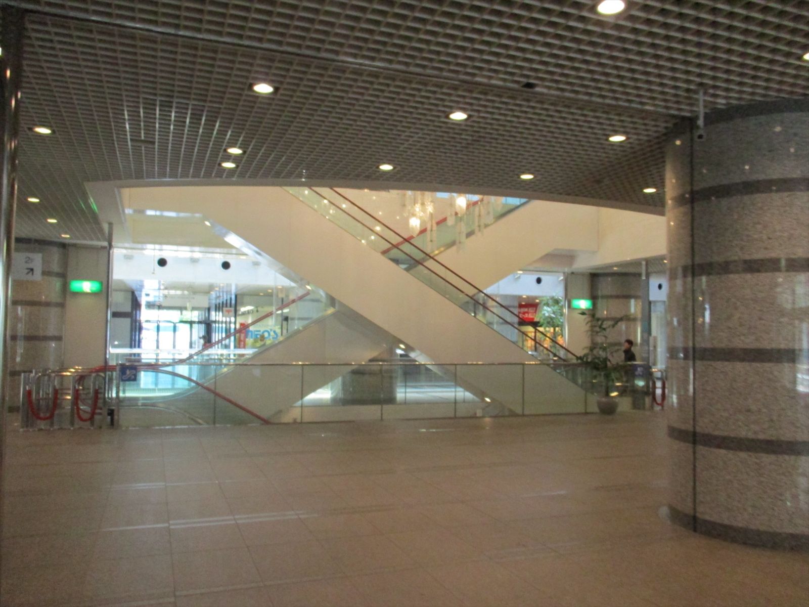 エスカレーター