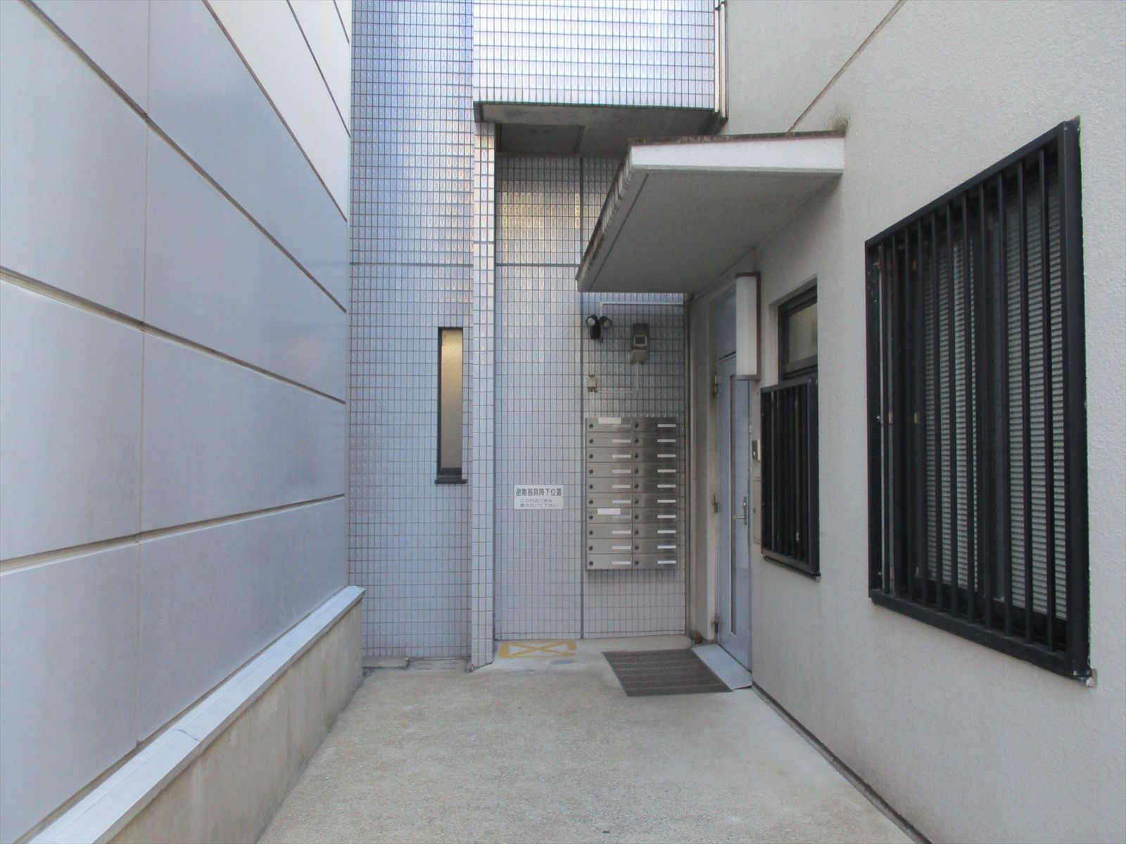 連絡通路出入口