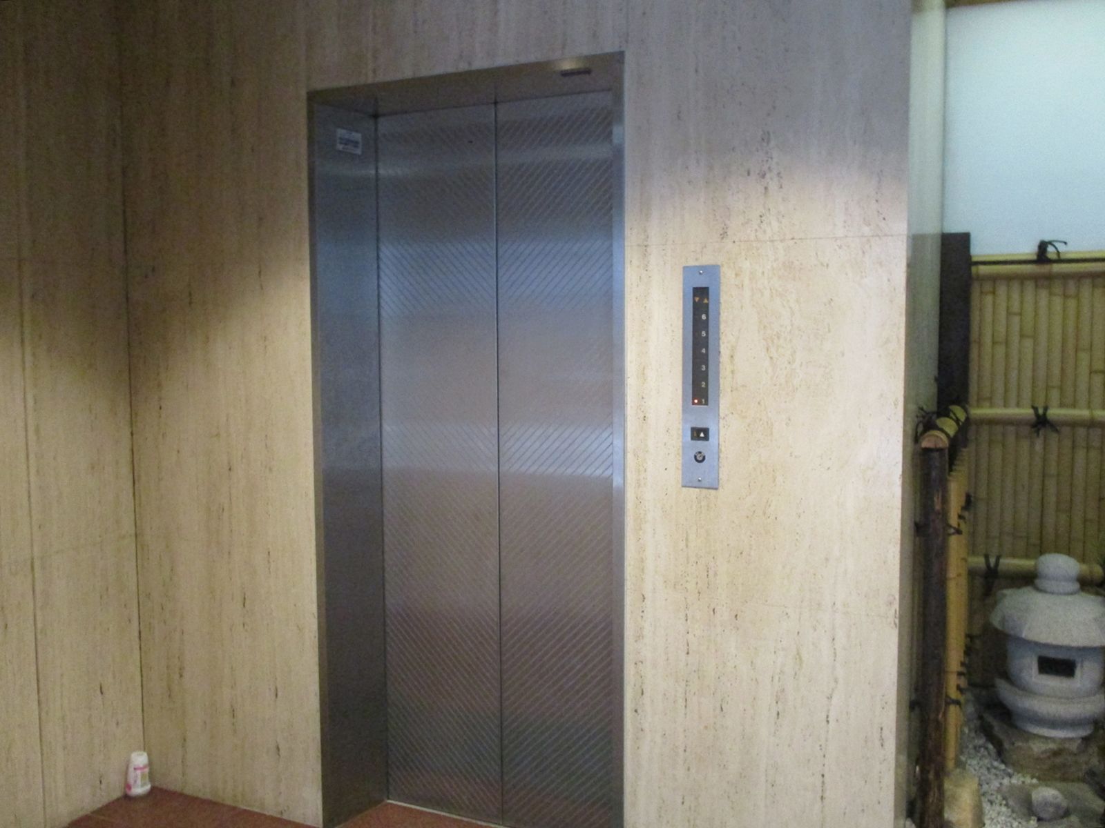 エレベーター