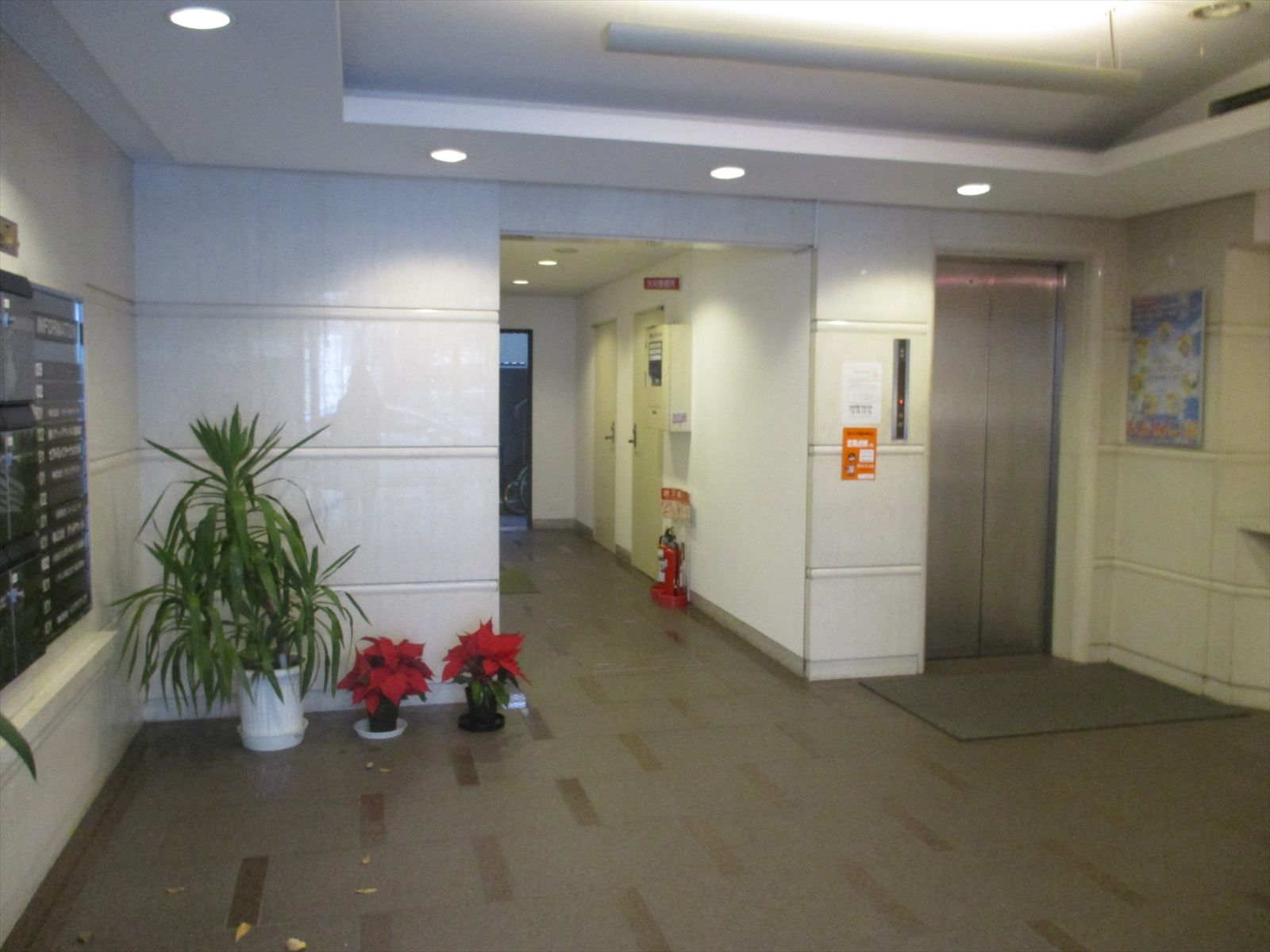 エントランスホール