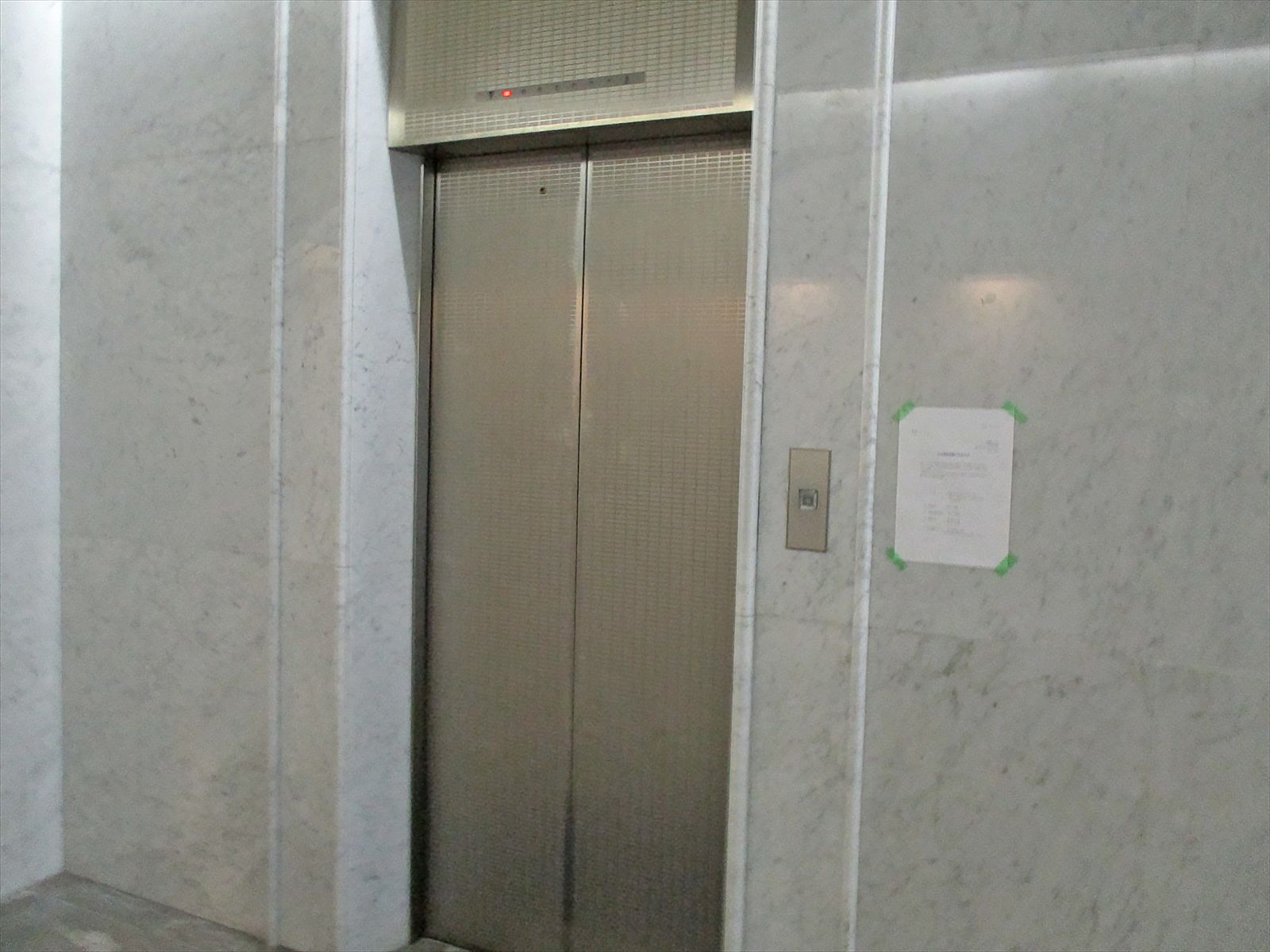 エレベーター