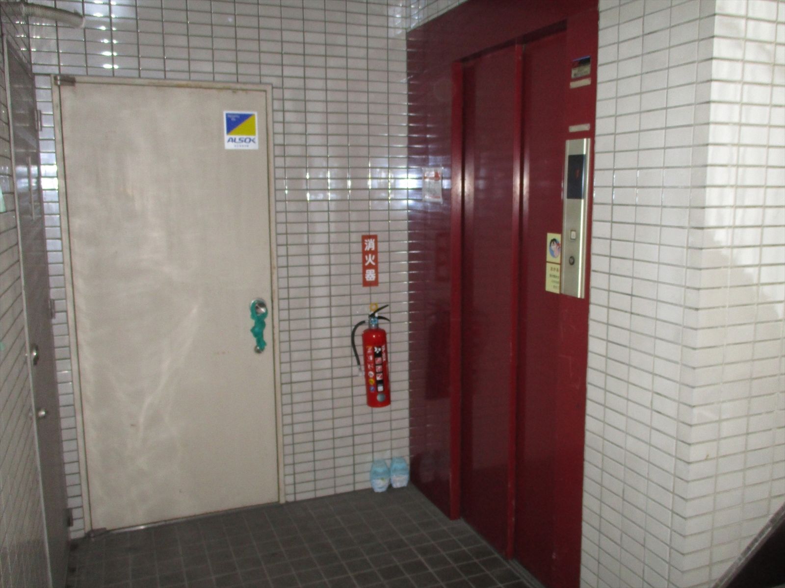 エレベーター(1基)