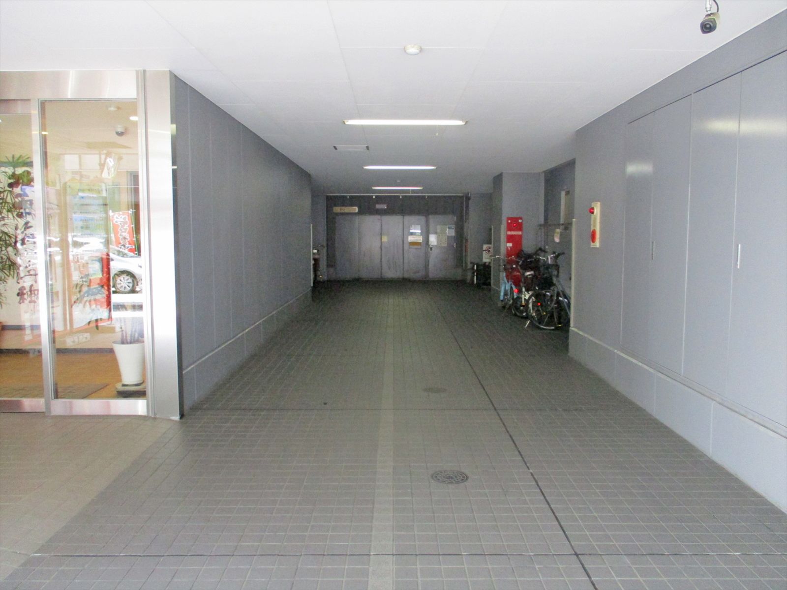 駐車場出入口