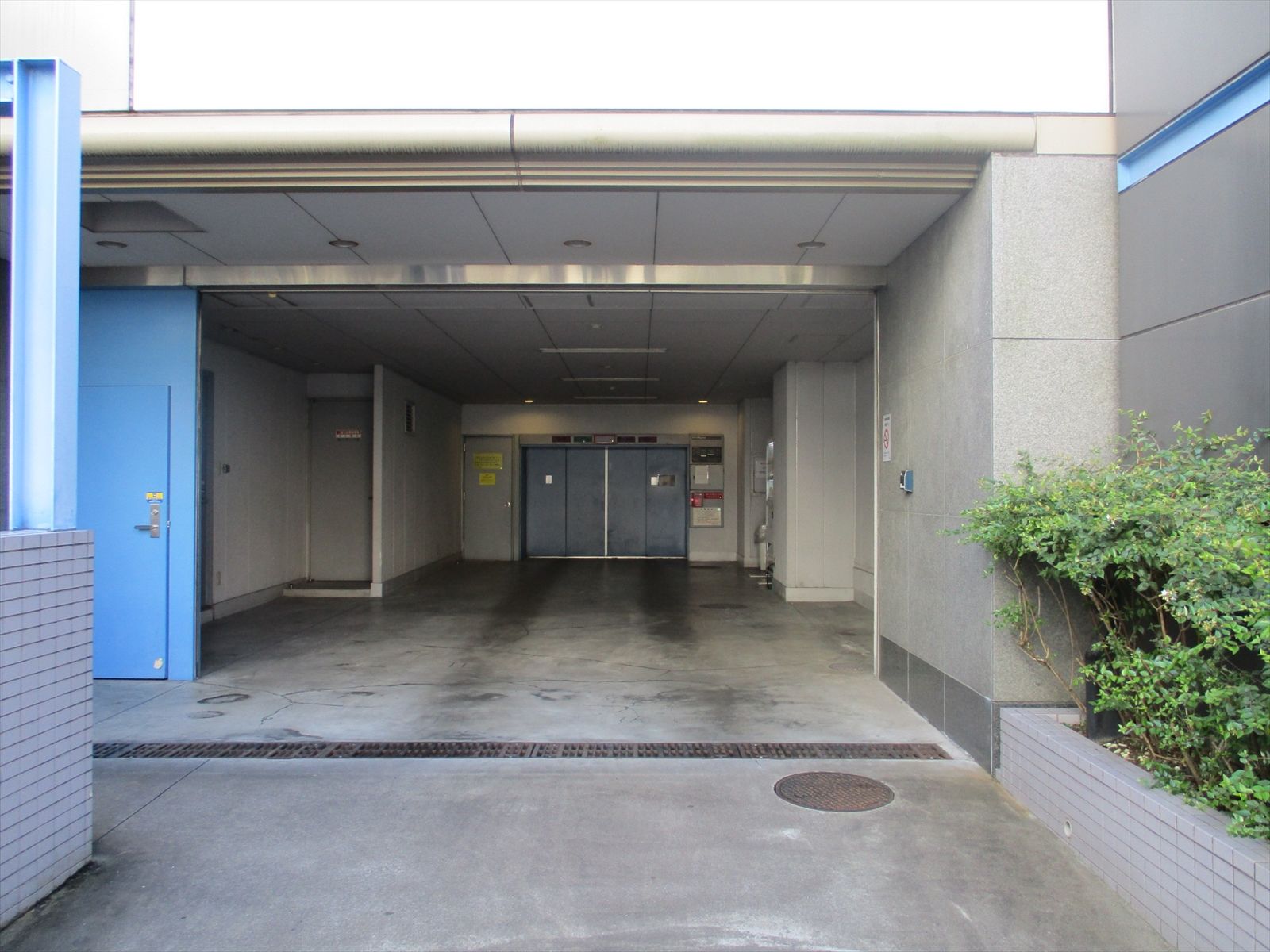 駐車場出入口