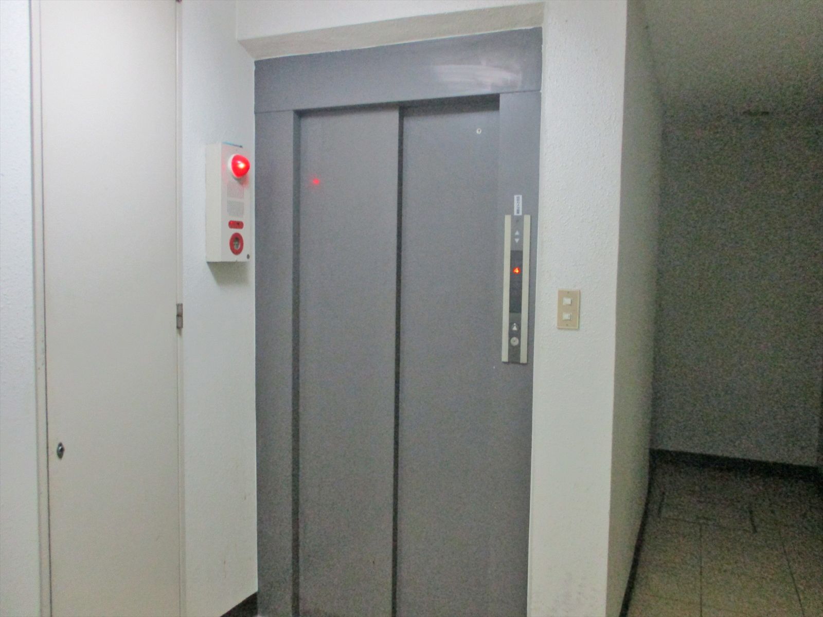 エレベーター