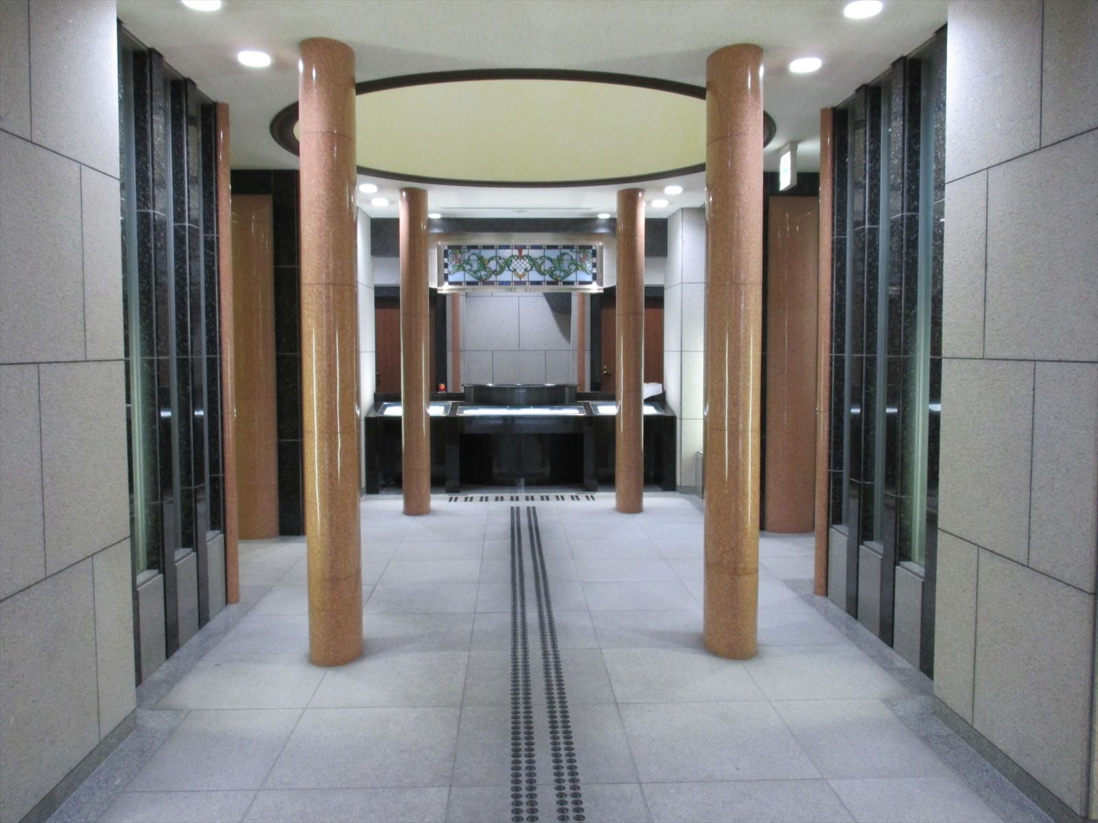 エントランスホール