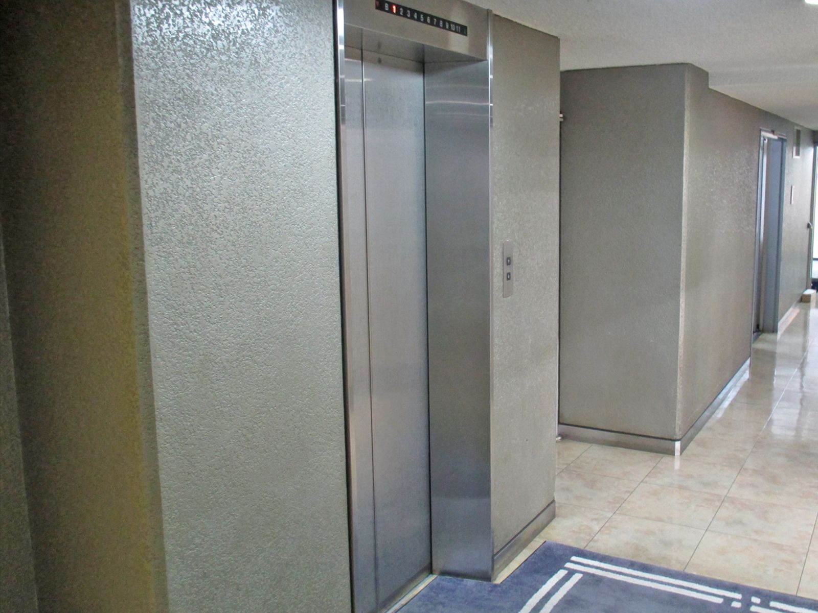 エレベーター(1基)