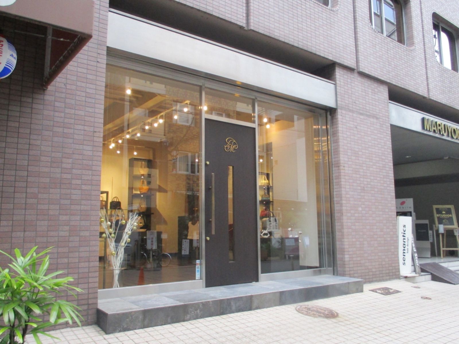 1階テナント