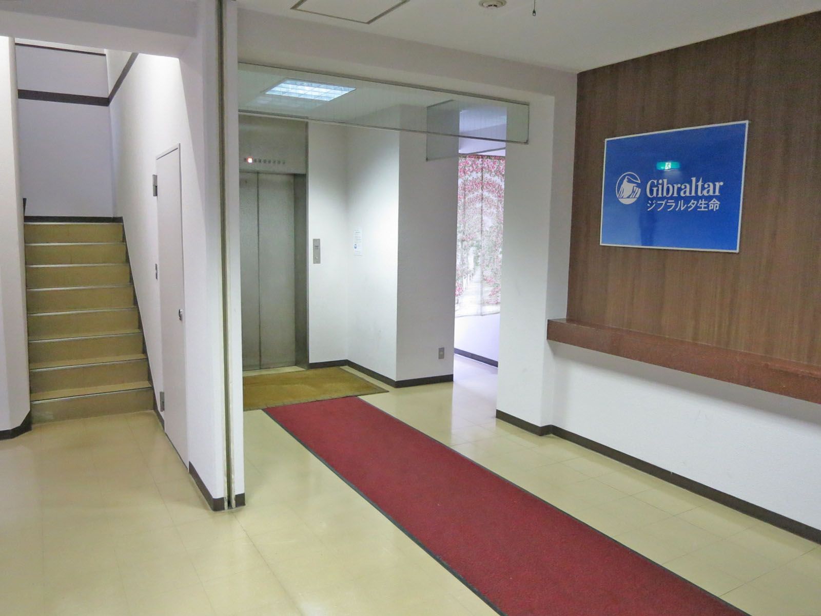 エレベーターホール