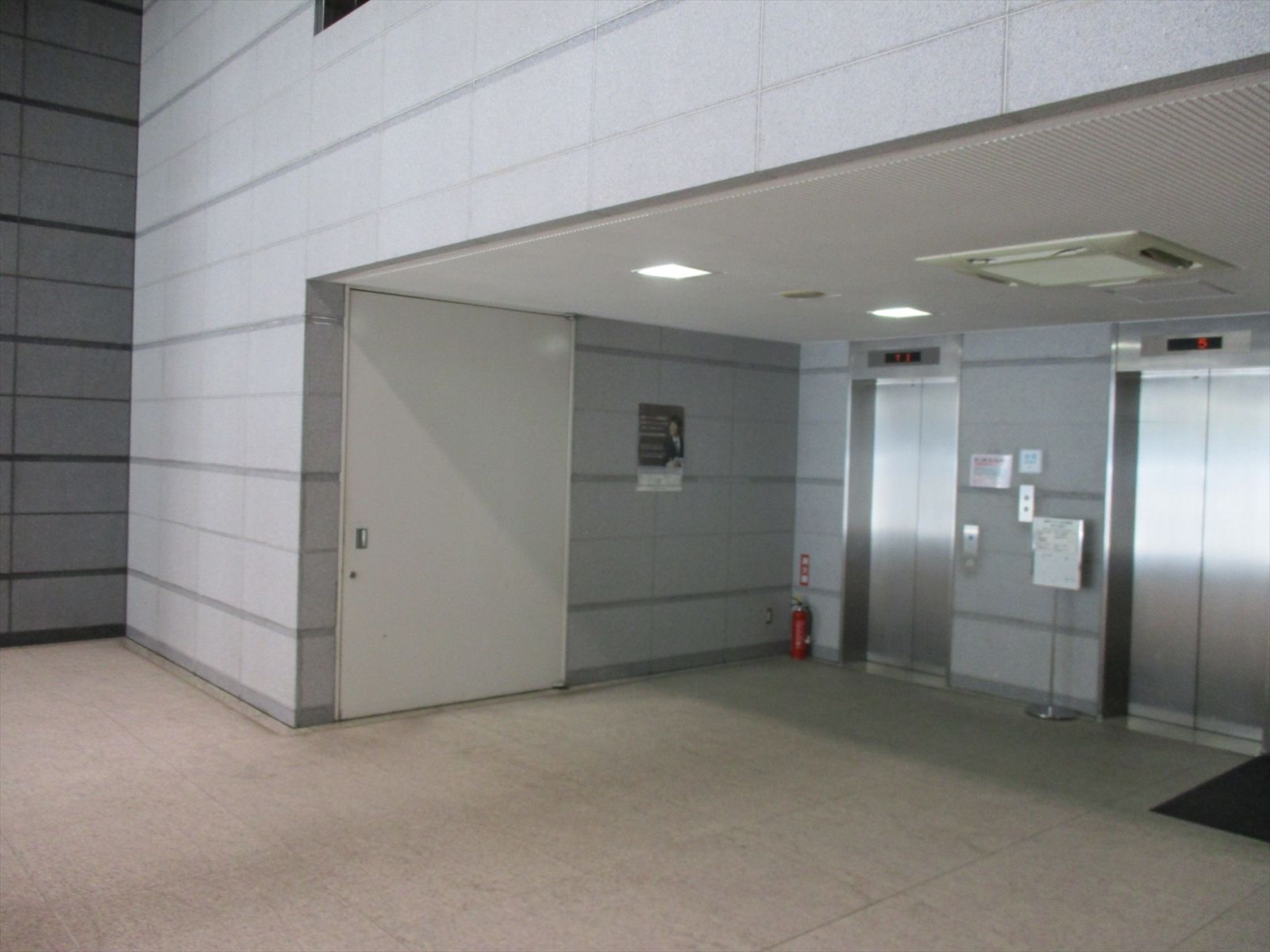 エレベーターホール