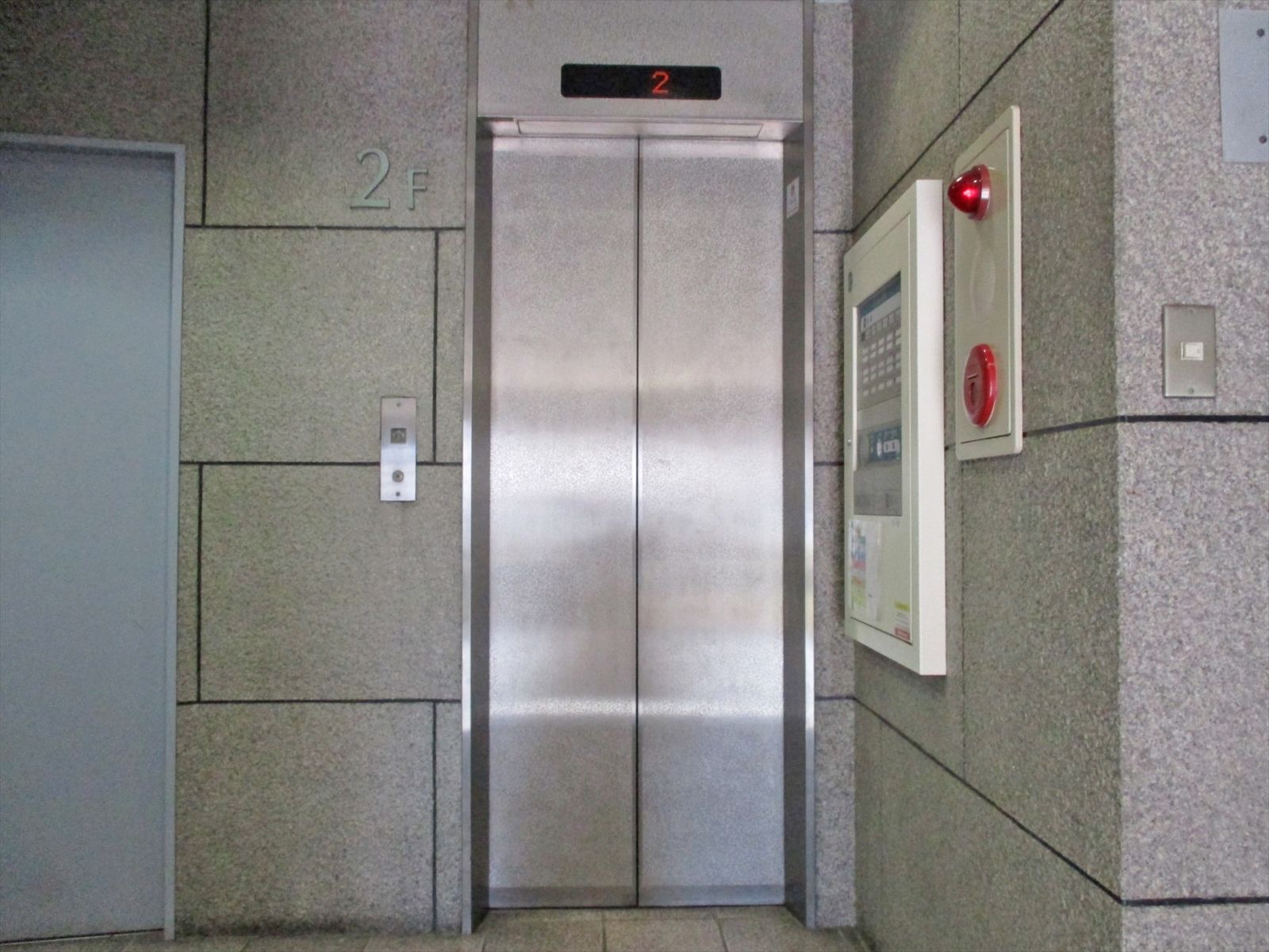 エレベーター