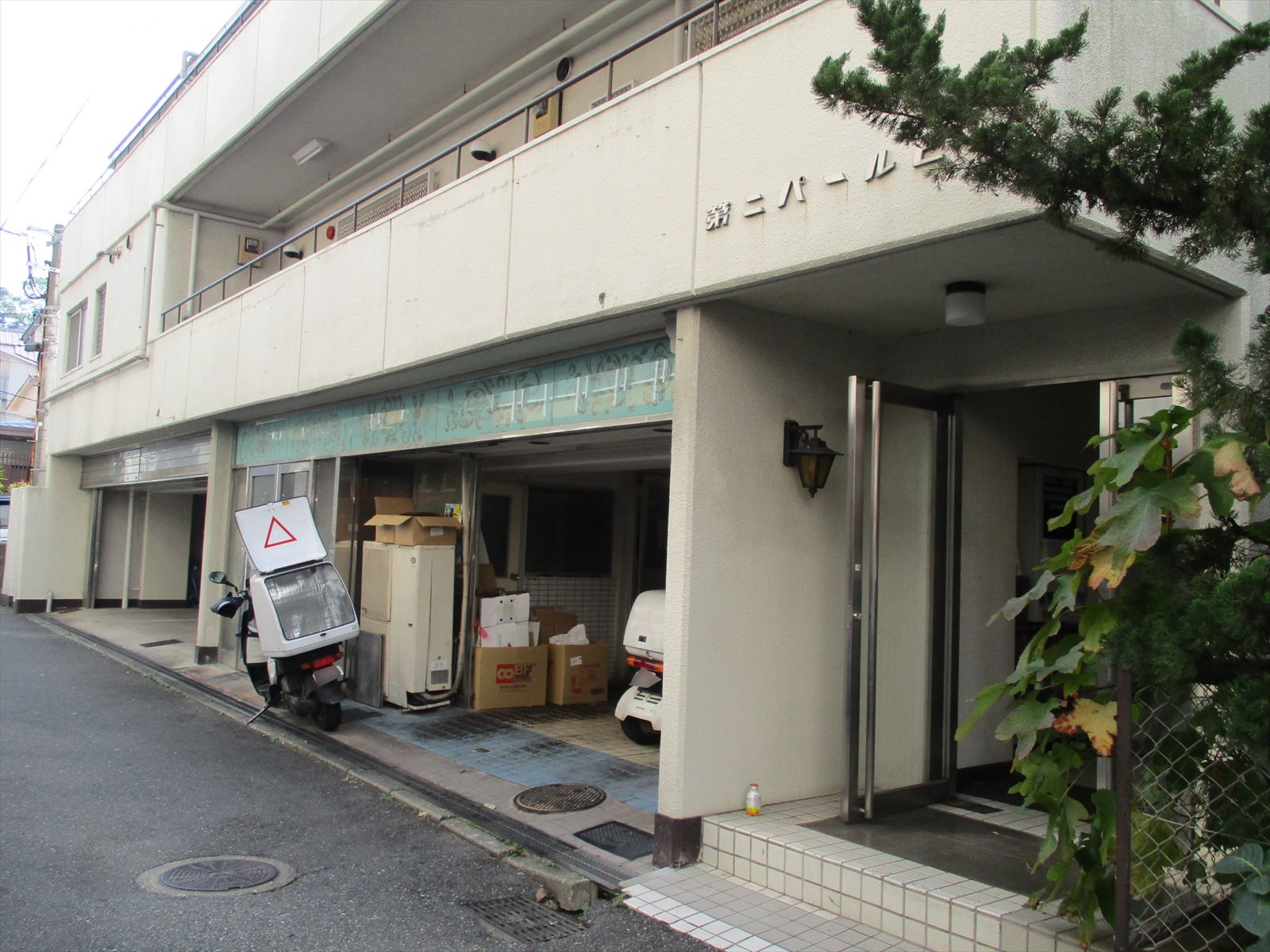 オフィスビル1階の様子