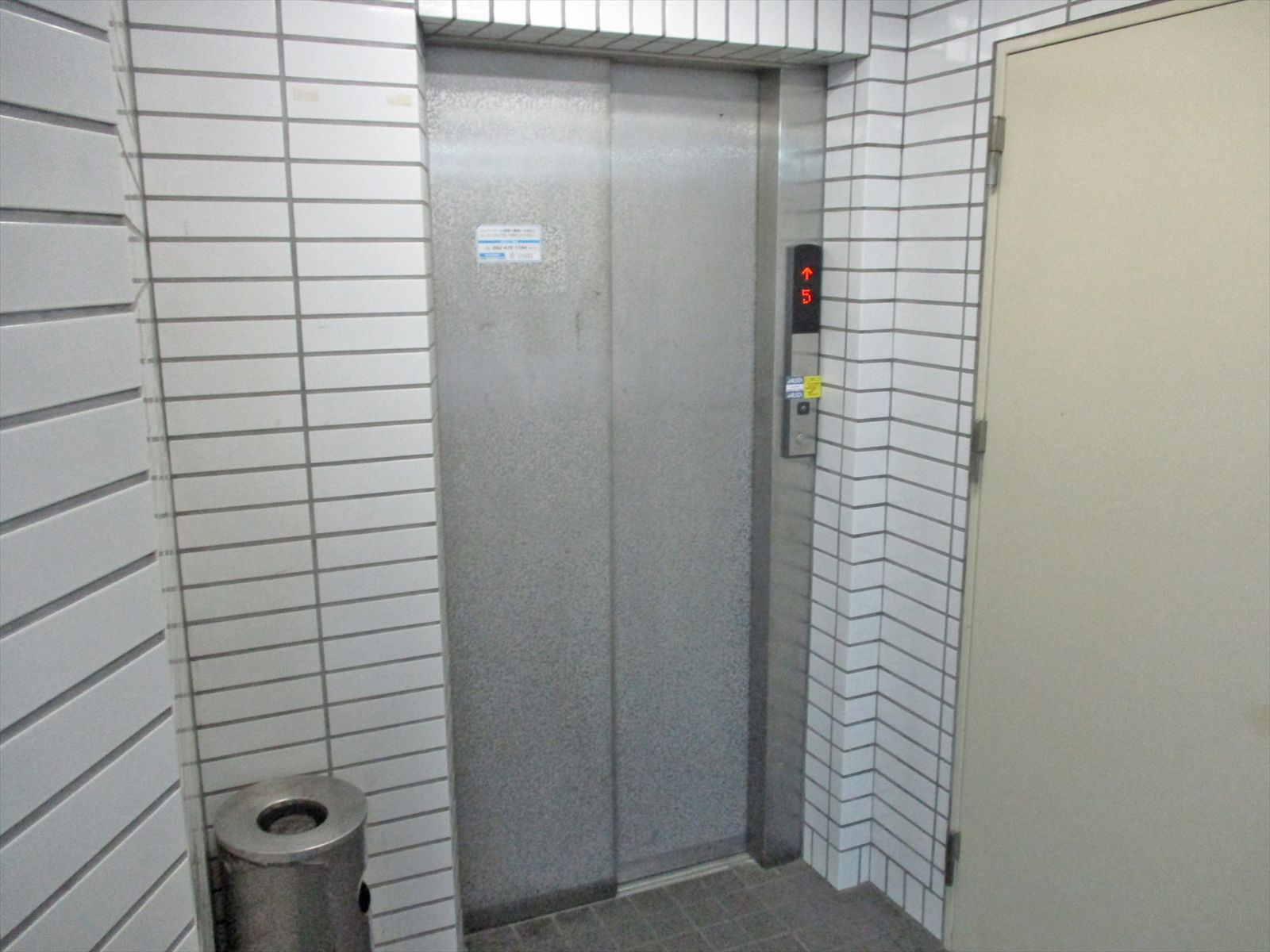 エレベーター