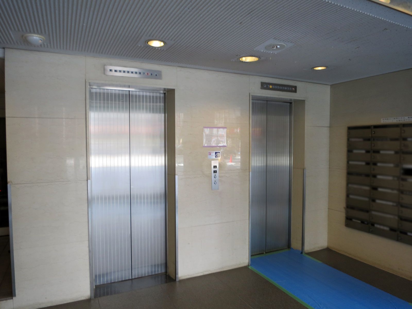 エレベーター2基