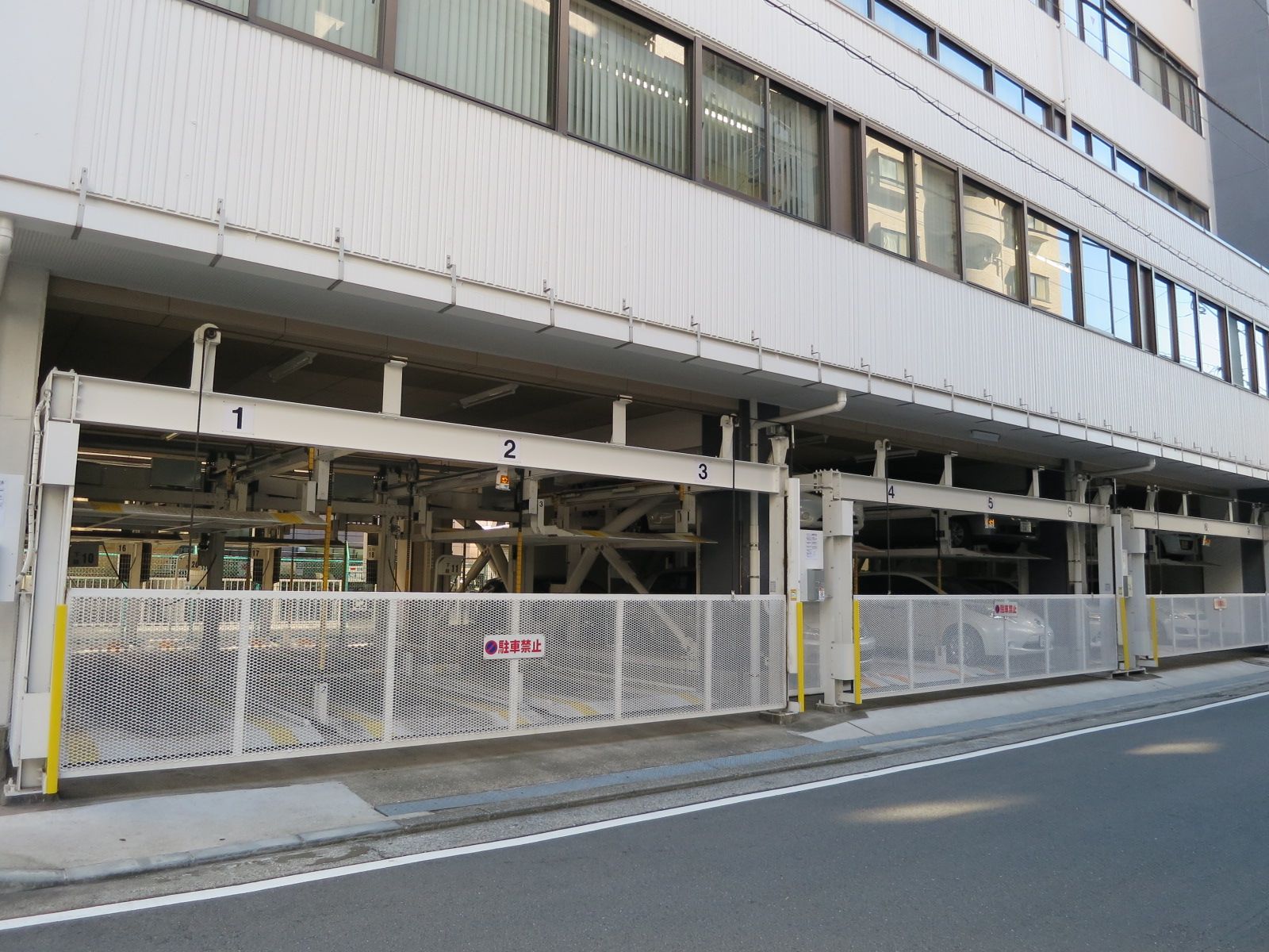 駐車場併設