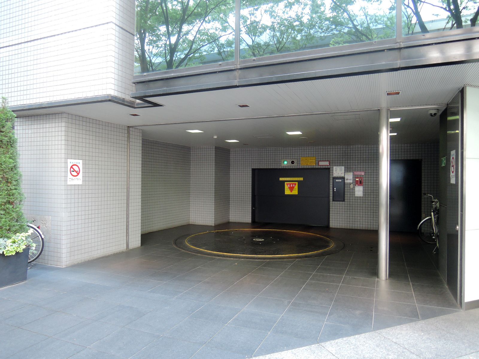 駐車場併設