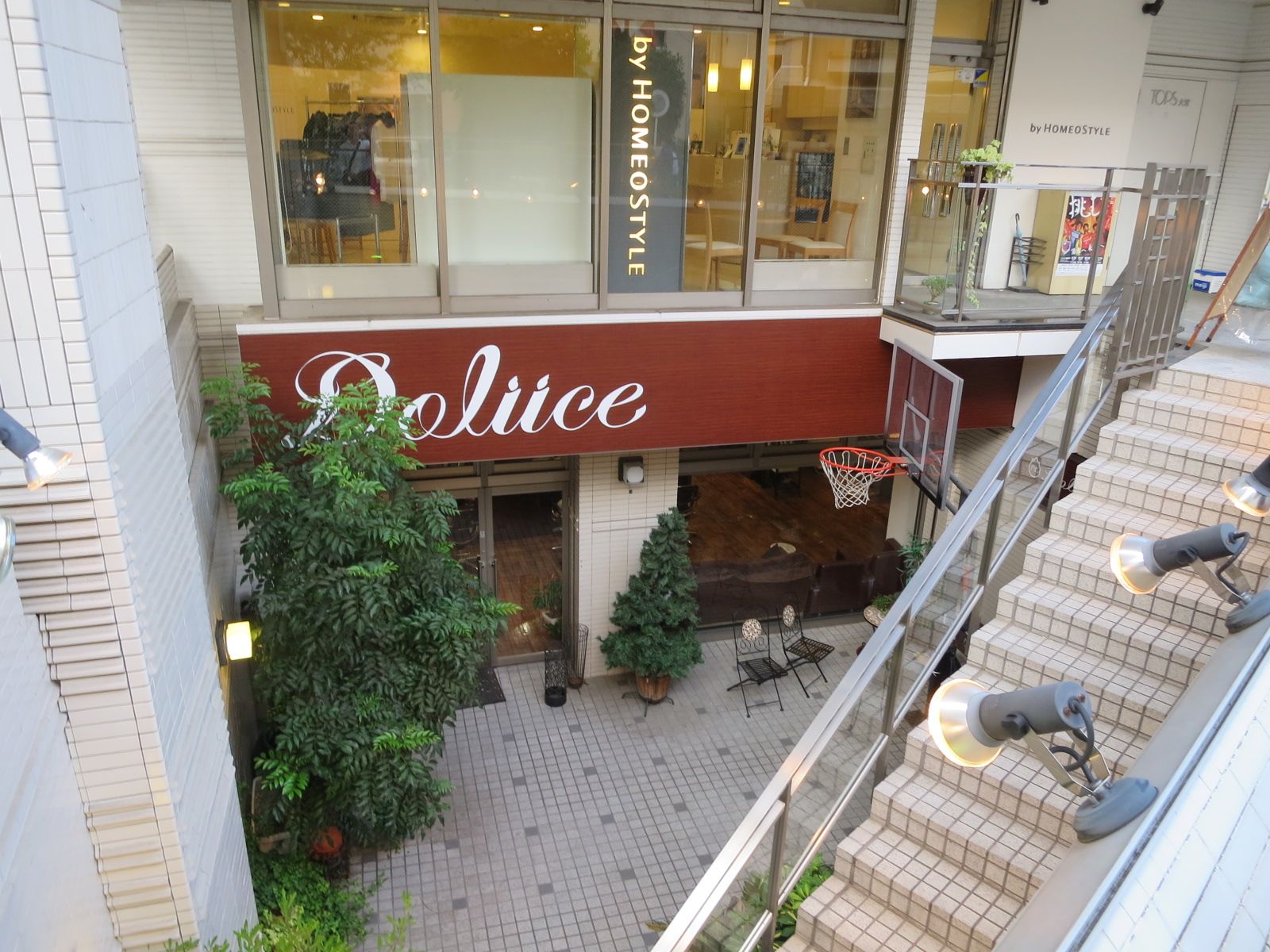 地下の様子