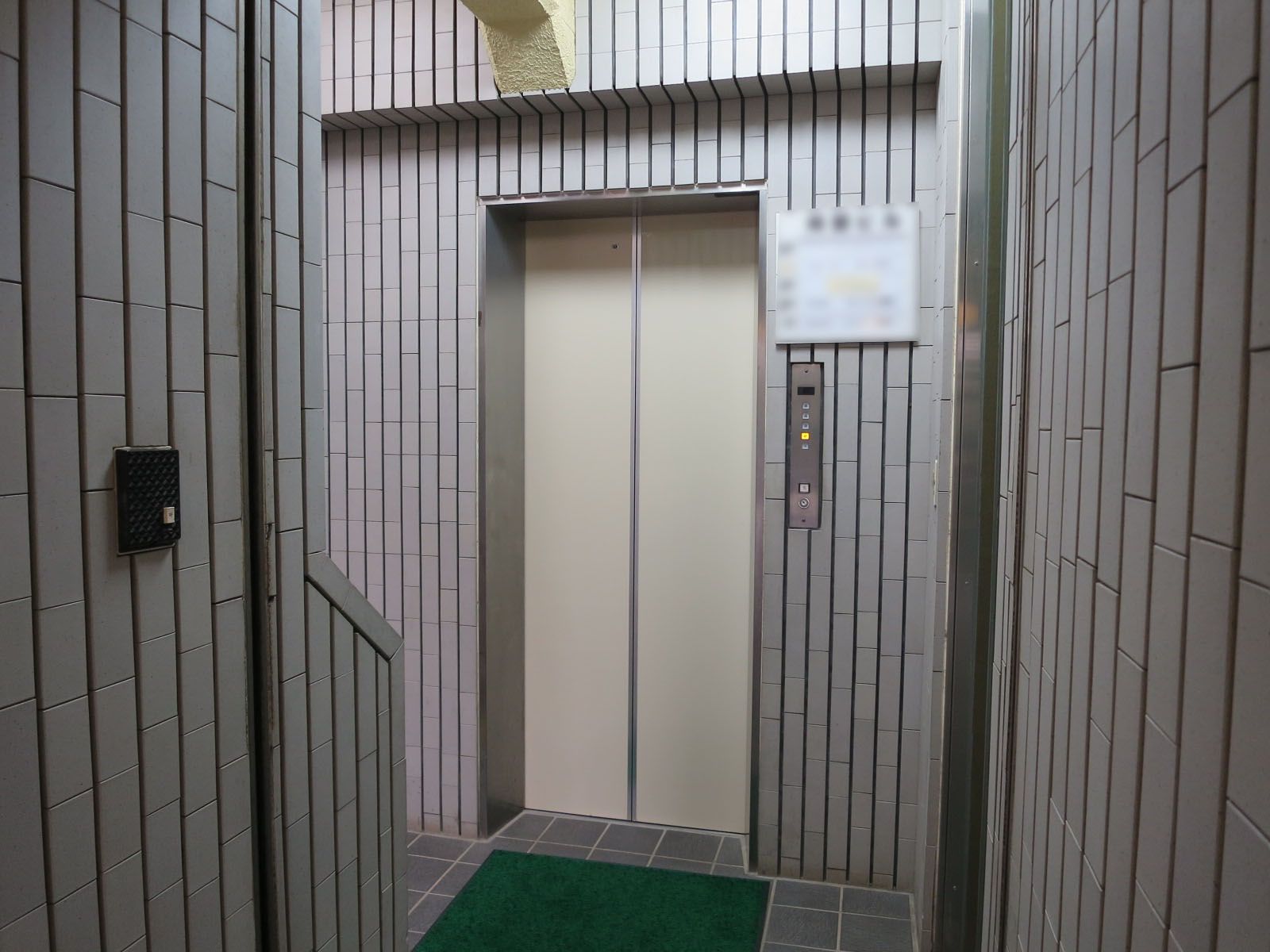 エレベーター