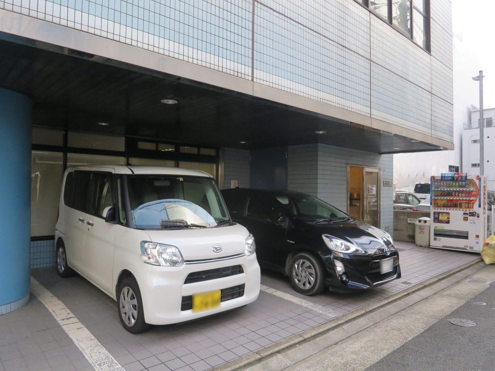 1階の駐車スペース