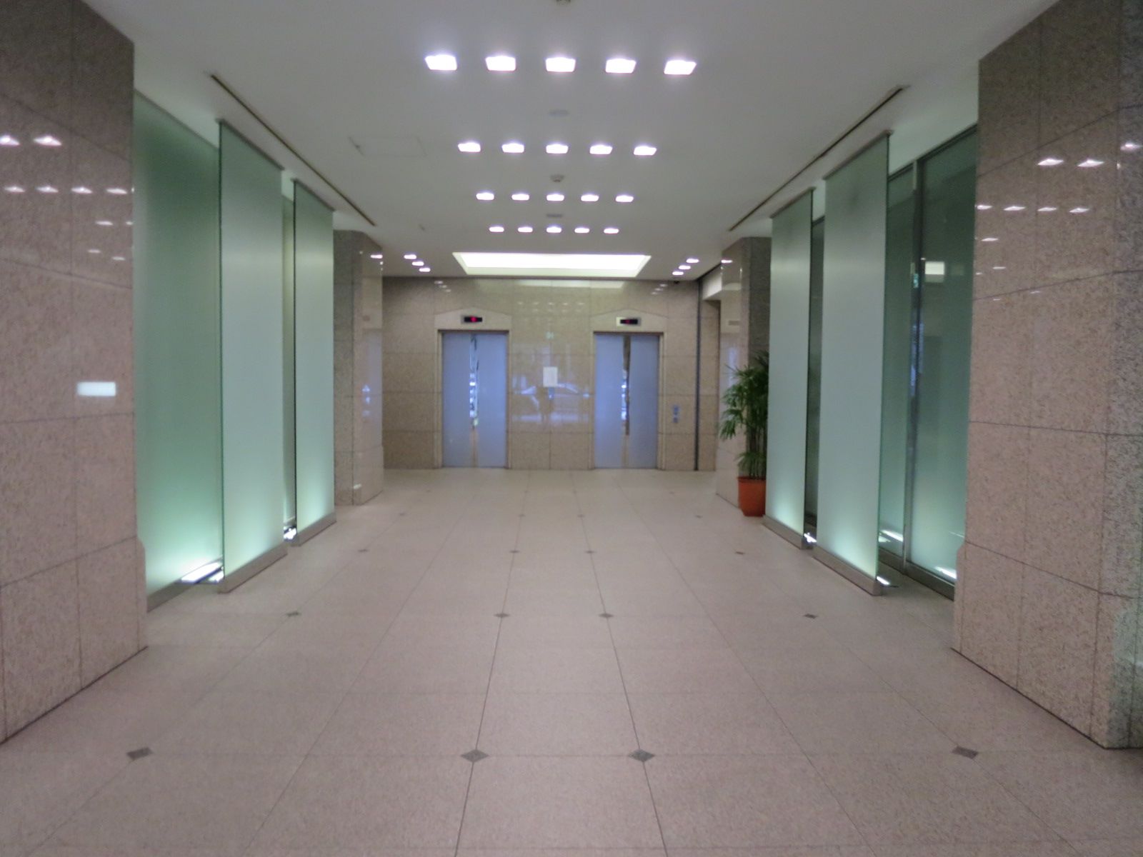 エレベーターホール