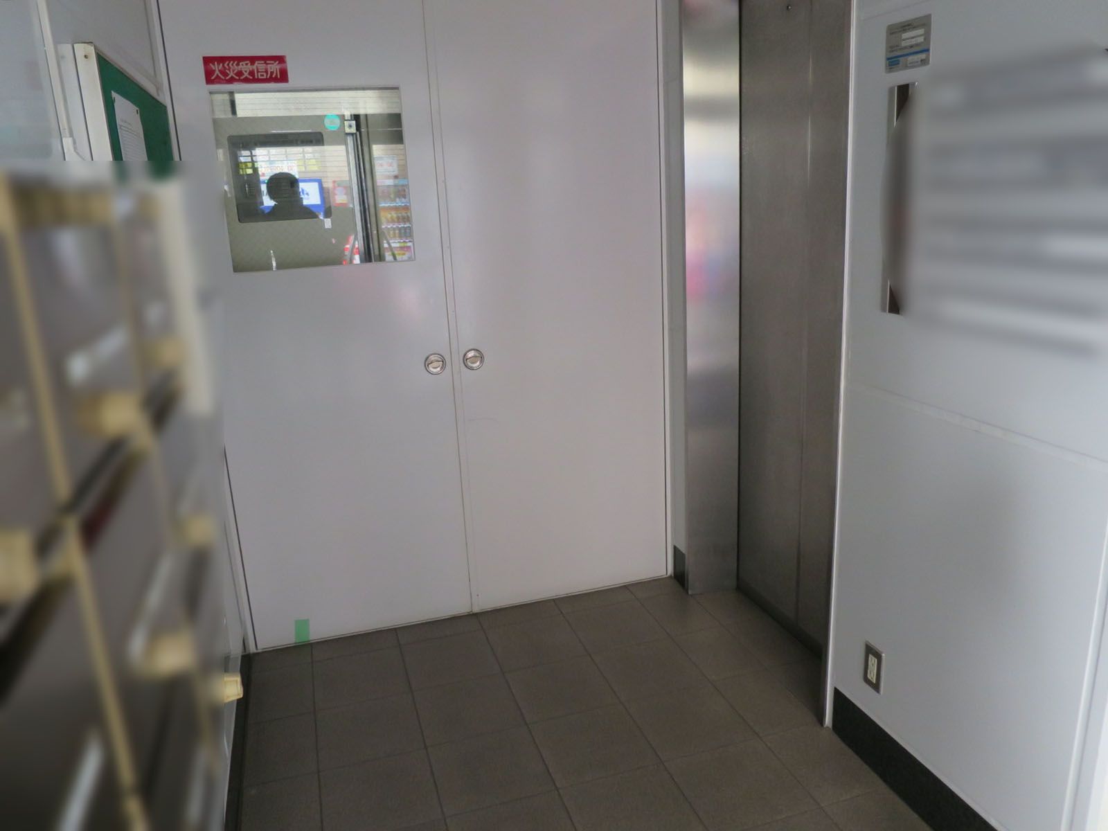 エレベーターホール