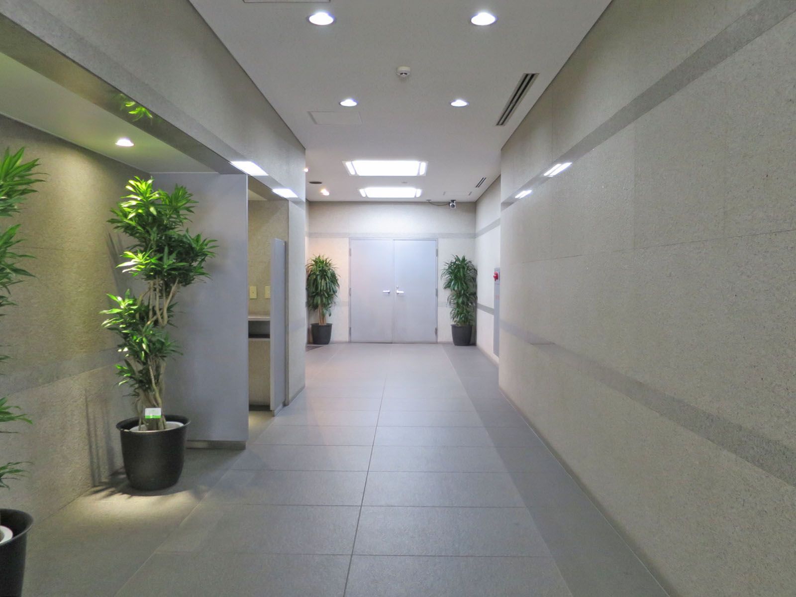 エントランスホール