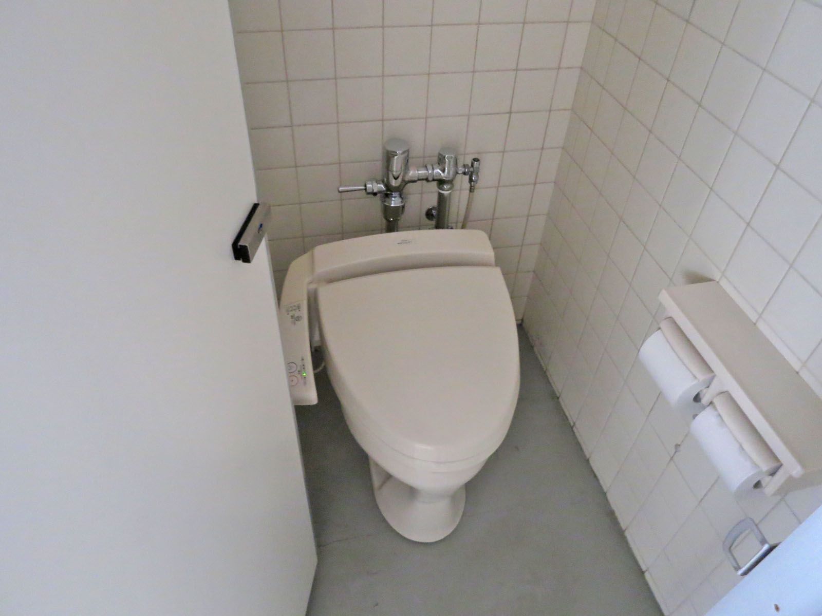 トイレ個室