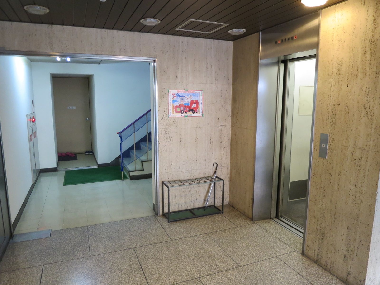 エレベーターホール